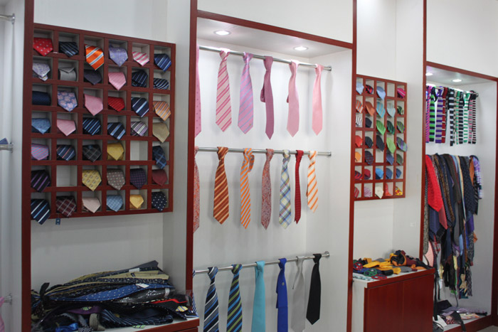 custom tie factory