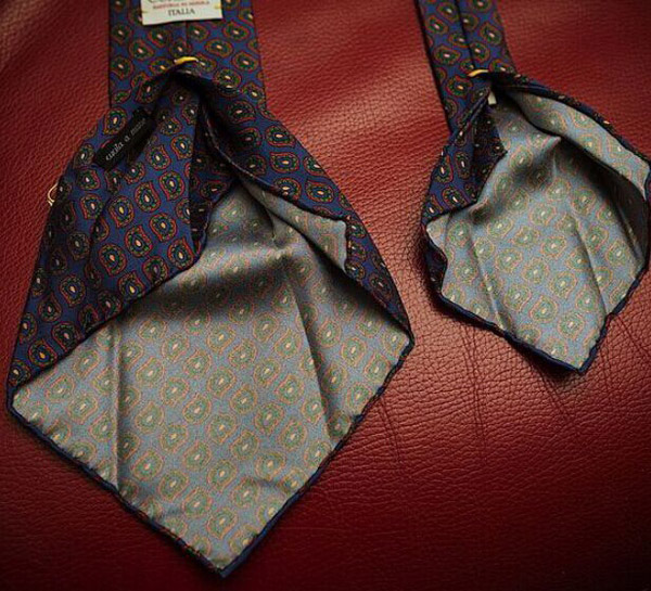 custom tie factory