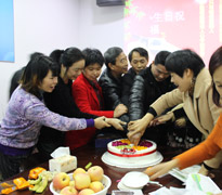 The memorable birthday party of Xiuhe custom tie factory